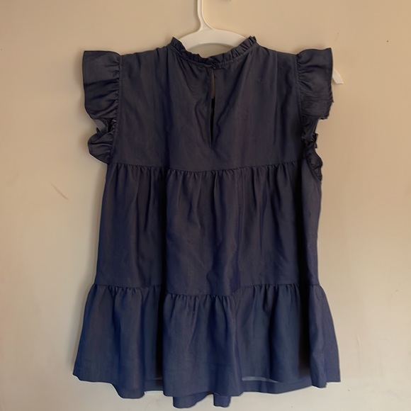 Adorable, ruffle caps leave top Laundry by Shelli Siegel Los Angeles size medium - Picture 4 of 5